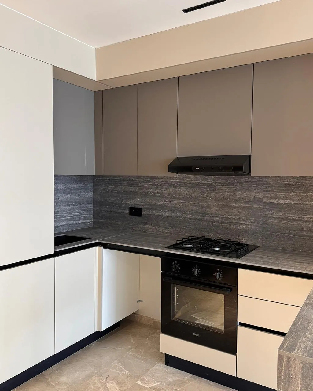 Bilocale Moderno ed Elegante a Gauthier